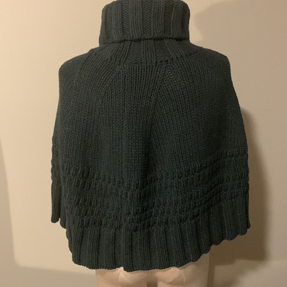 𝅺TOMMY Hilfiger Charcoal Gray Turtleneck Cape, Size OS. Like New. - Picture 11 of 12